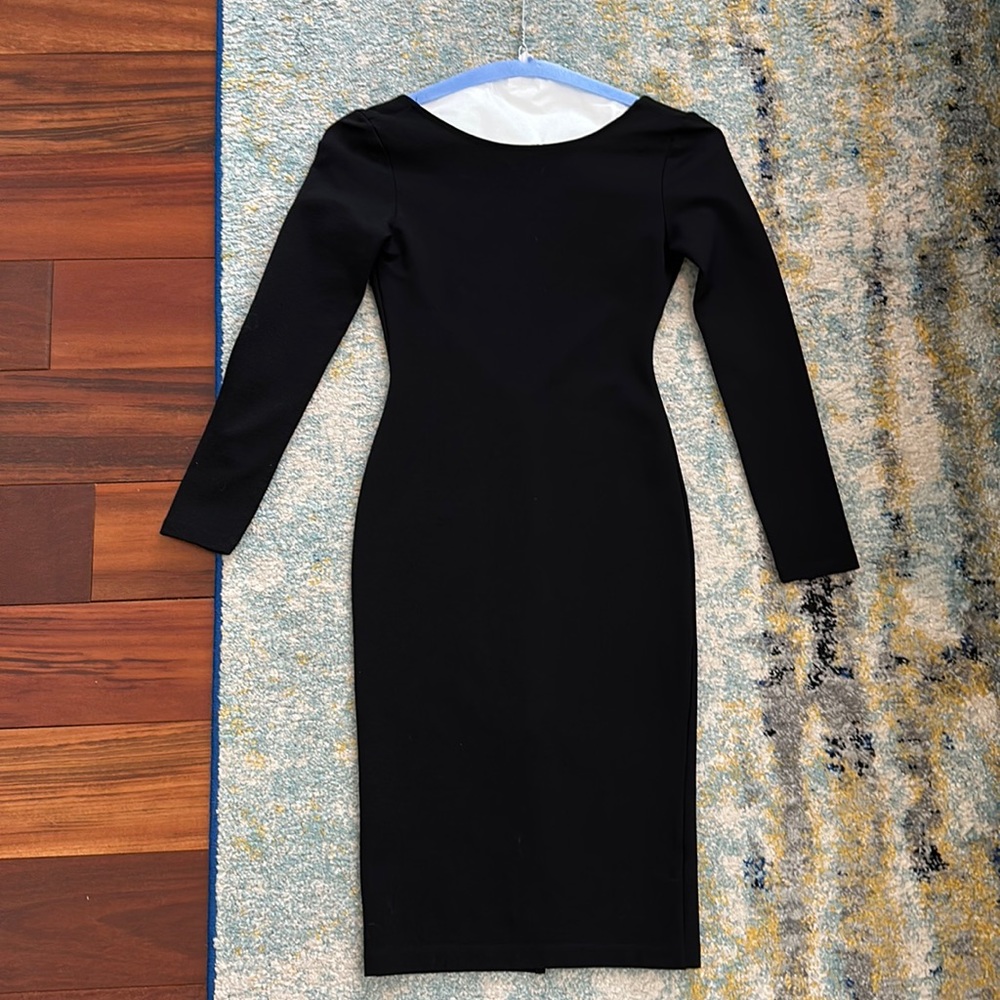 Sexy black dress!